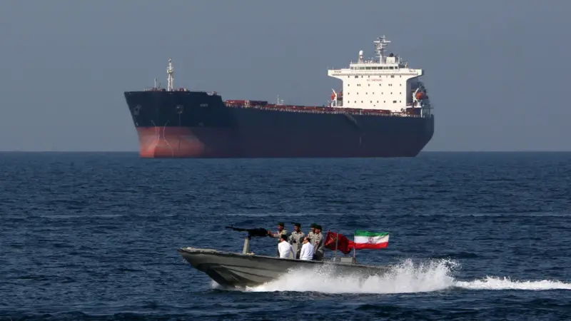 Iran Buka Jalur Pelayaran Selat Hormuz Bagi Kapal Non-Musuh