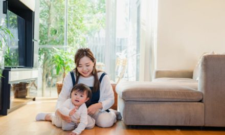 Cara Memilih Babysitter Yang Tepat Untuk Anak Pertama Kamu