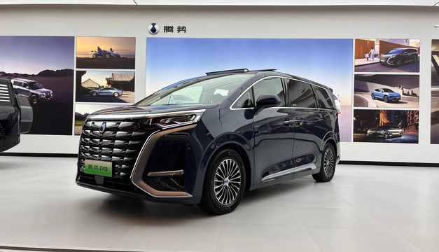 Keistimewaan Denza D9 MPV Listrik Premium Yang Modern