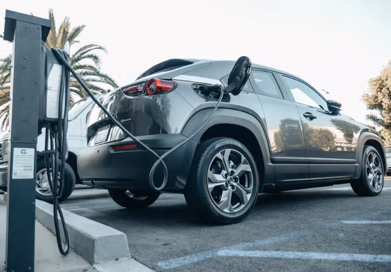 Mobil Listrik Terkadang Menyumbang Emisi Lebih Dari Hybrid