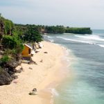 Pantai Balangan Surganya Para Peselancar Di Bali